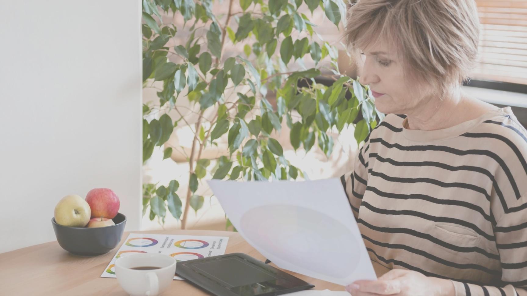 Teilnehmer beim interaktiven Budgetplanungs-Workshop mit praktischen Übungen